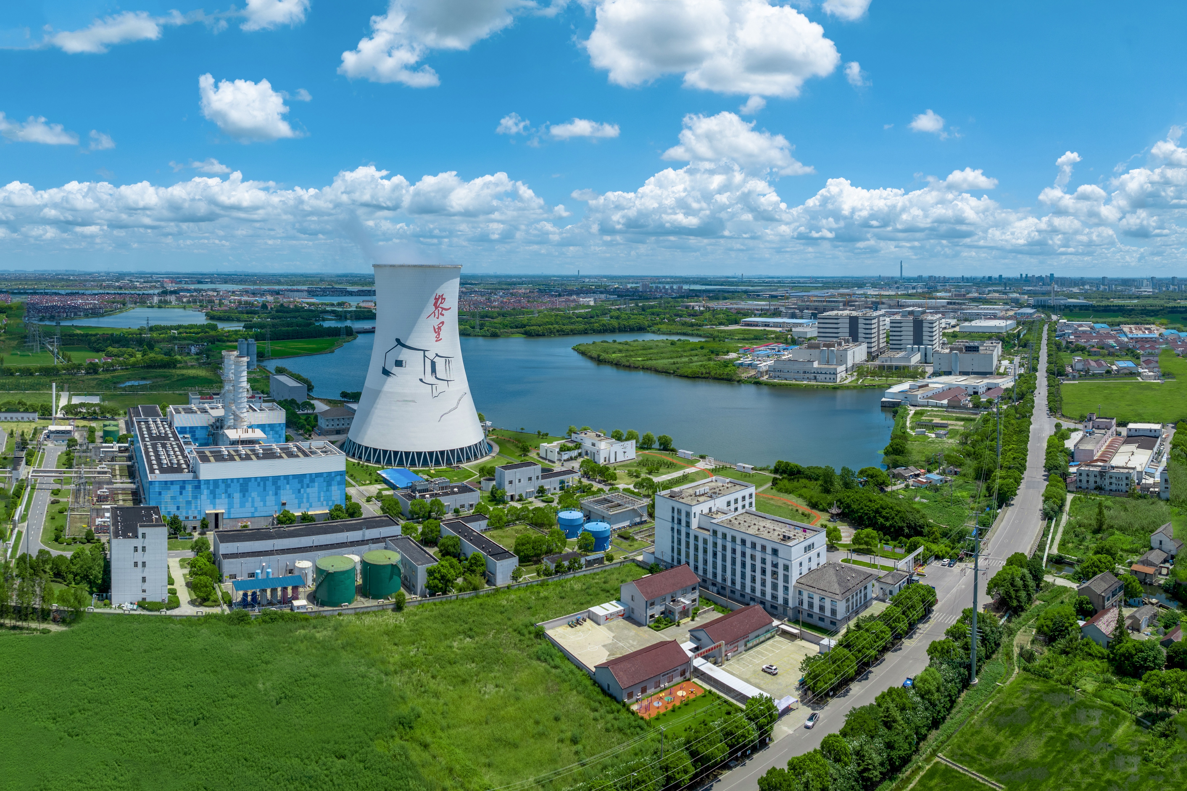 1701310421664097518.jpg 1打造和諧、美麗、舒心的工作生活環境.jpg